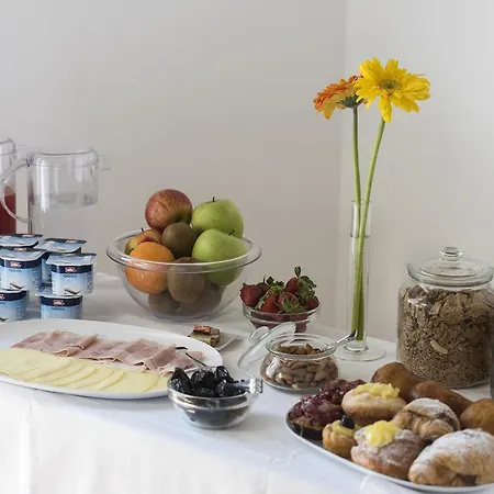 Alojamento de Acomodação e Pequeno-almoço Mareluna De Charme 4*